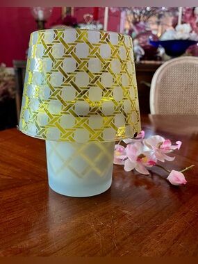 VTG Slatkin & Co Dancing Tealight CandleHolder Gold Cane Trellis Lattice Model